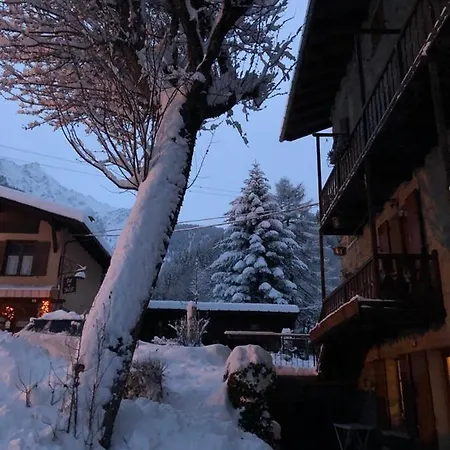 Casa Dolonne - A Un Passo Dallo Sci * Courmayeur